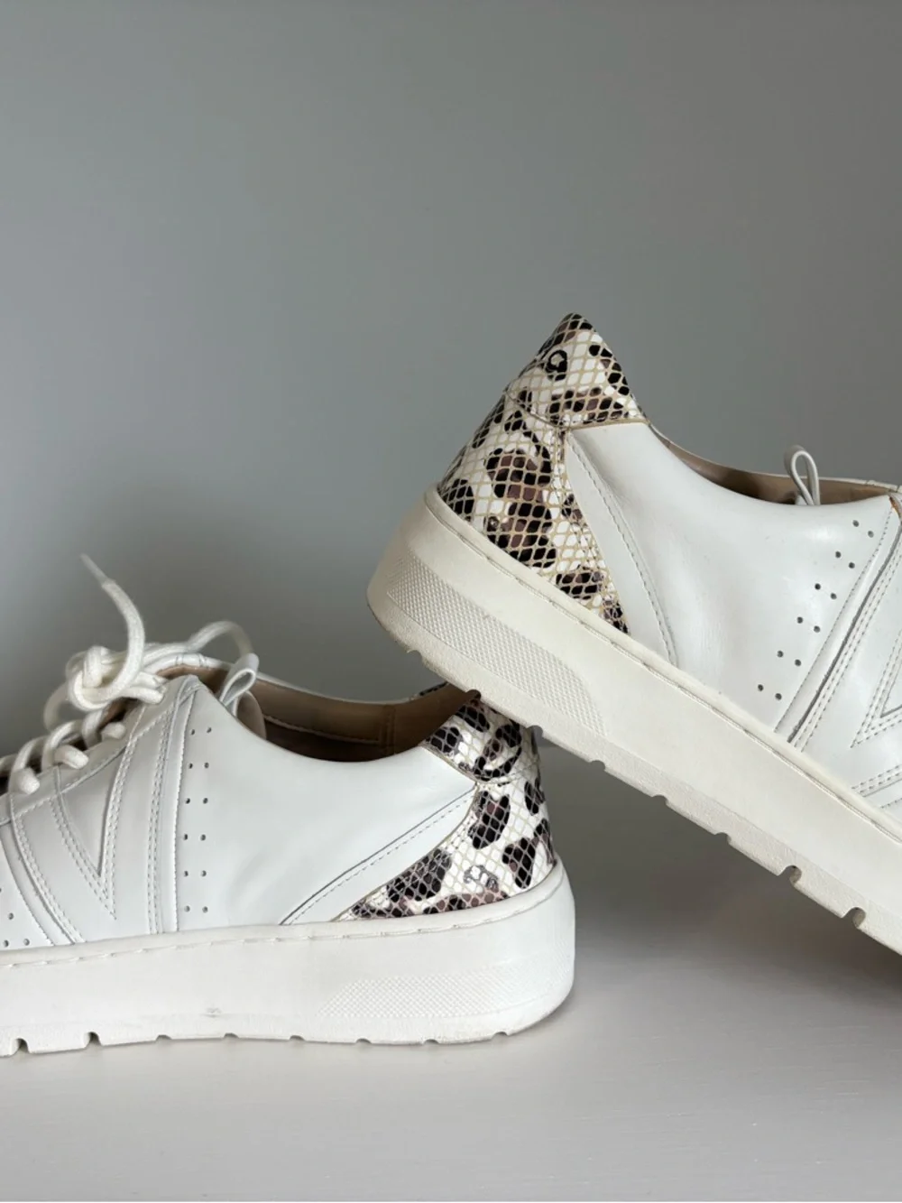 Vionic Simasa White Leather Chunky Platform Sneakers Snakeskin Trim 7